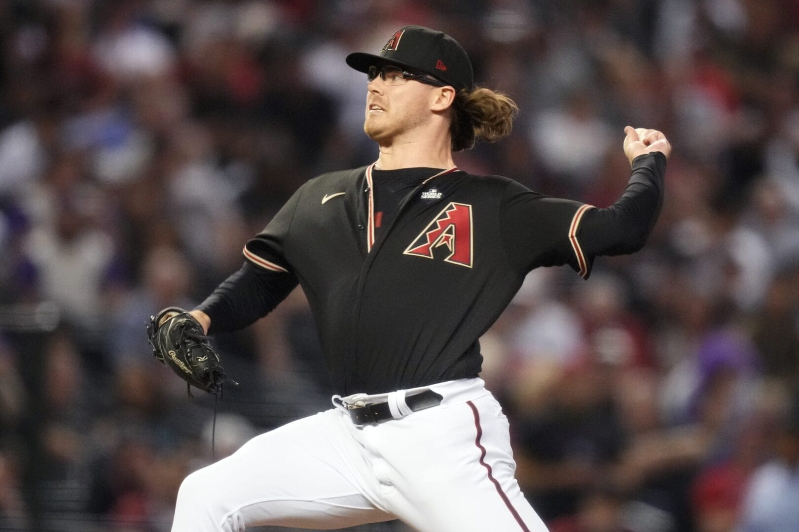 Andrew Saalfrank pitches for the Arizona Diamondbacks.