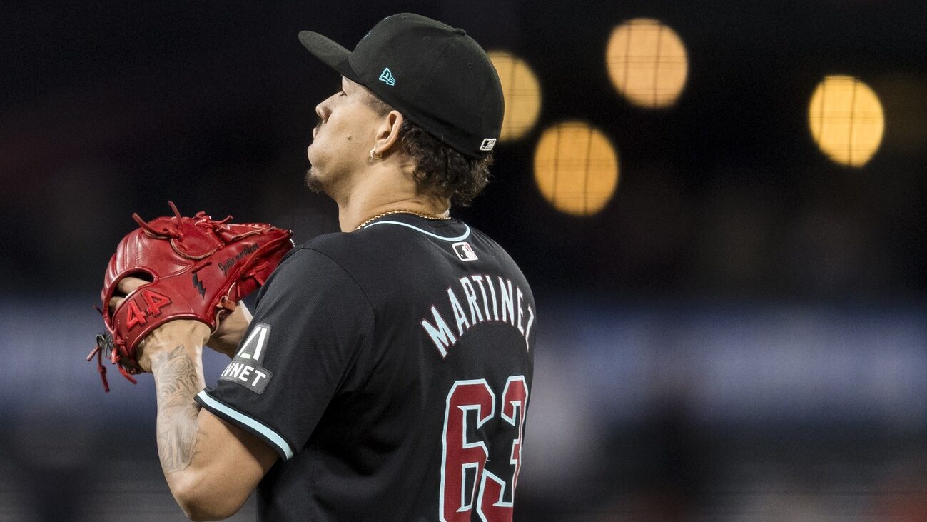 Diamondbacks reliever Justin Martinez pitches against the San Francisco Giants at Oracle Park.