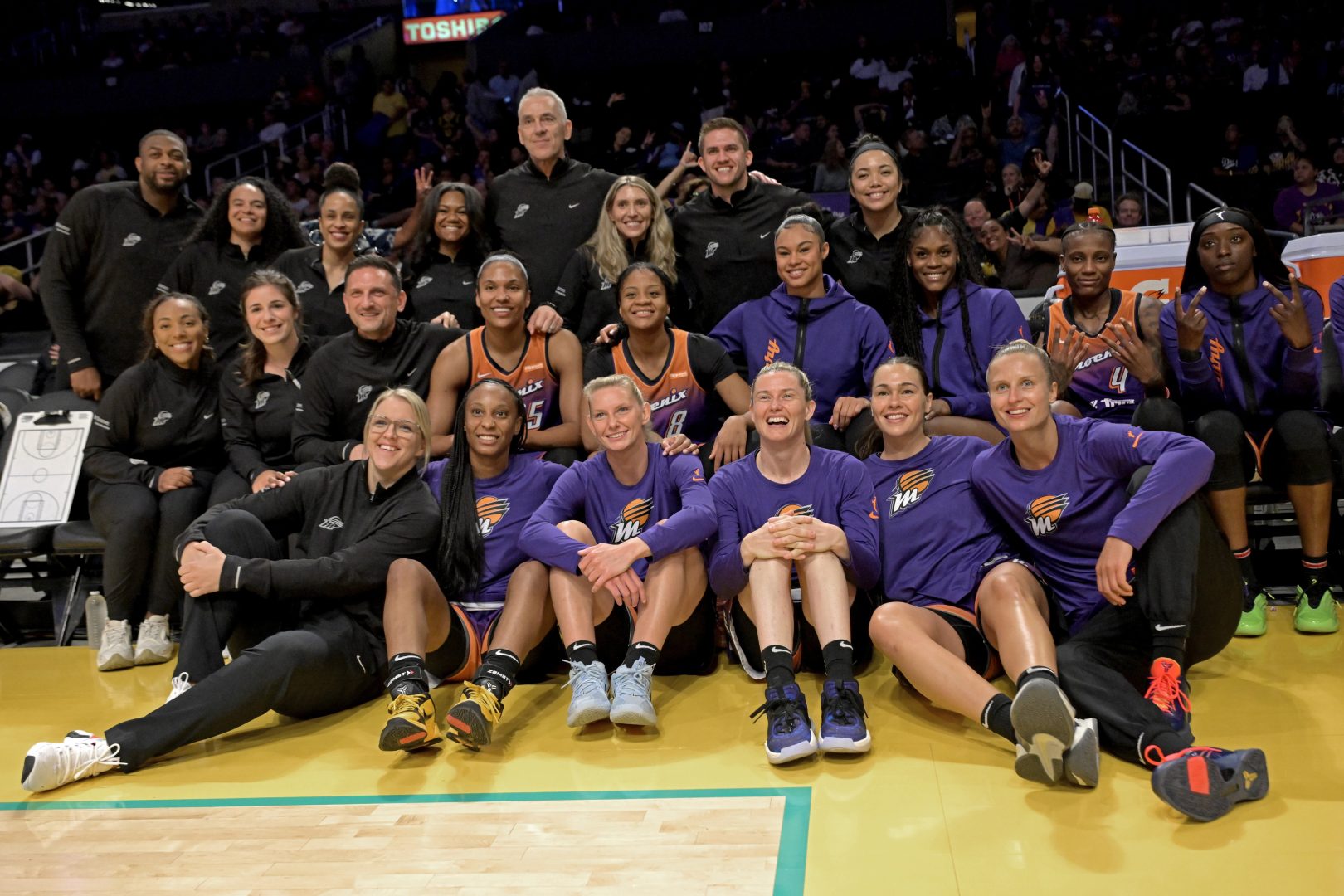 Aug 26, 2025; Los Angeles, California, USA; Phoenix Mercury players and staff pose for a team photo prior to the game against the Los Angeles Sparks at Crypto.com Arena. Mandatory Credit: Jayne Kamin-Oncea-Imagn Images