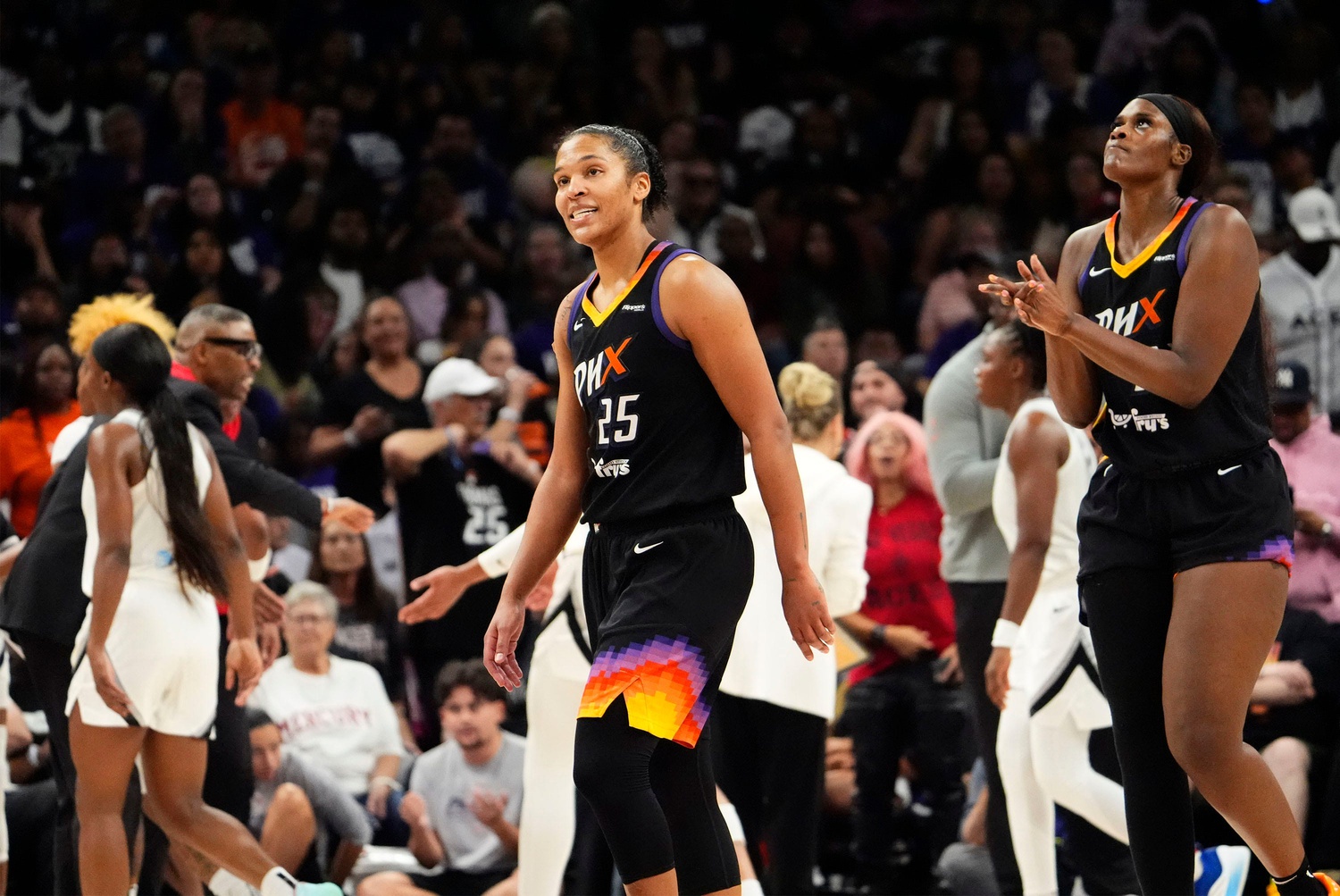 Phoenix Mercury forward Alyssa Thomas (25) reacts against the Las Vegas Aces late in the fourth quarter in Game Four of the WNBA Finals at Mortgage Matchup Center on Oct. 10, 2025, in Phoenix. © Rob Schumacher/The Republic / USA TODAY NETWORK via Imagn Images