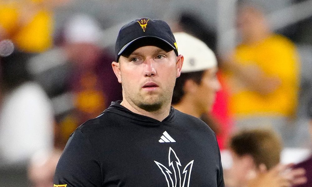 Arizona State head coach Kenny Dillingham walks the field prior to a game against Arizona at Mountain America Stadium in Tempe, on Nov. 28, 2025. © Patrick Breen/The Republic / USA TODAY NETWORK via Imagn Images