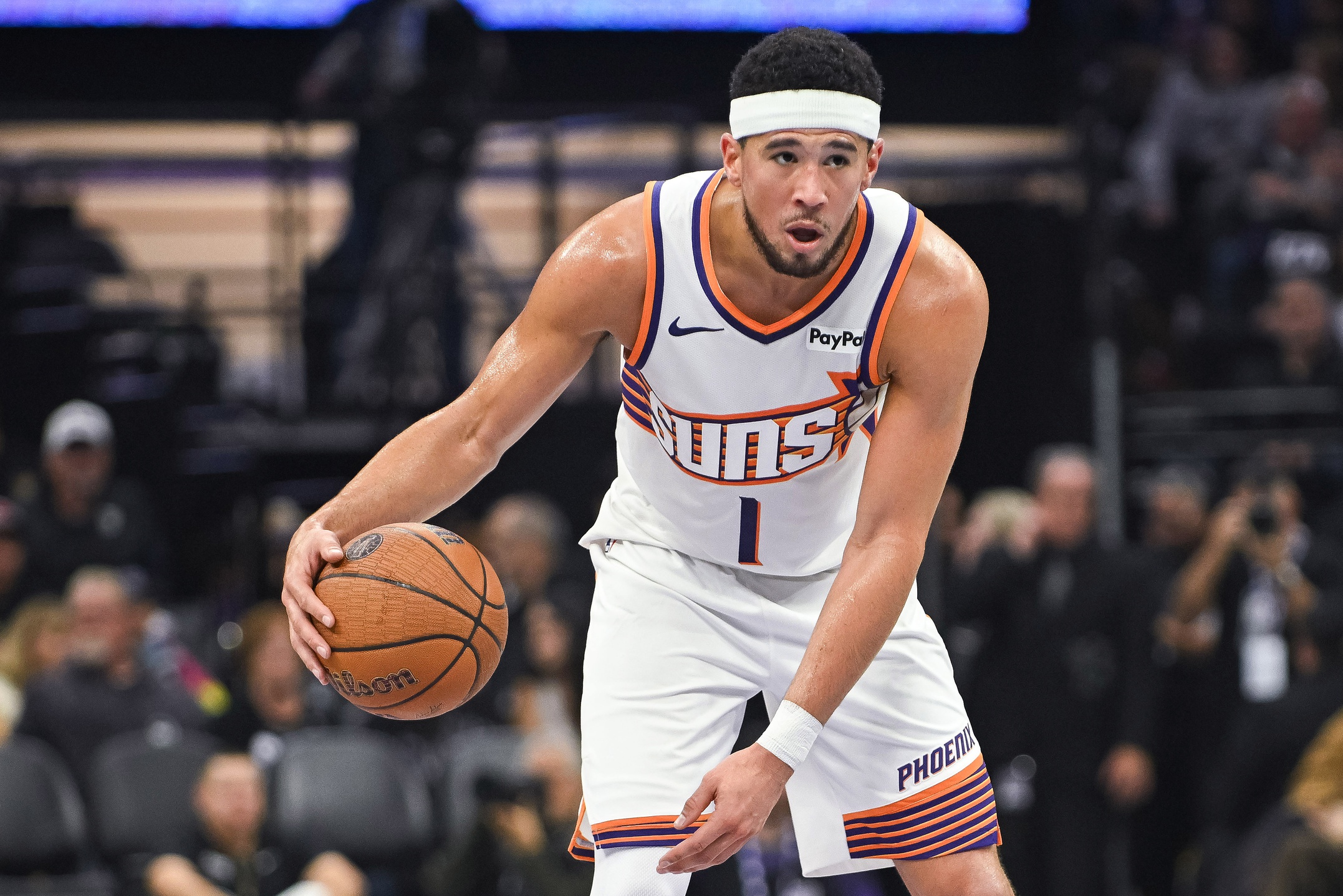 Devin Booker injury Devin Booker injured Phoenix Suns Miami Heat Suns Heat live bets Suns Heat halftime