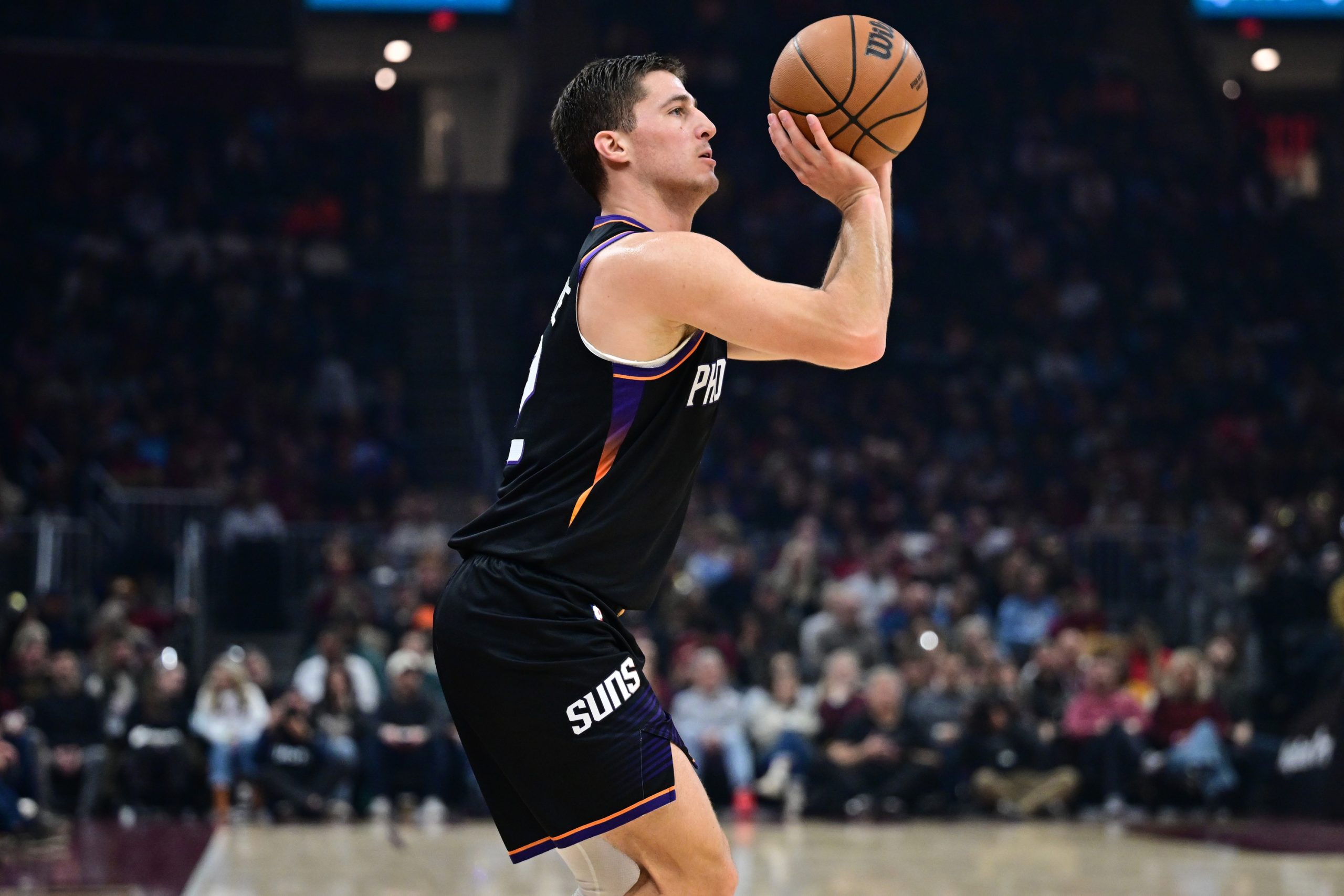 Last night shifted a conversation and sparked a debate amongst Suns fans. Collin Gillespie’s 227 made three-pointers set a new Phoenix Suns single-season record,