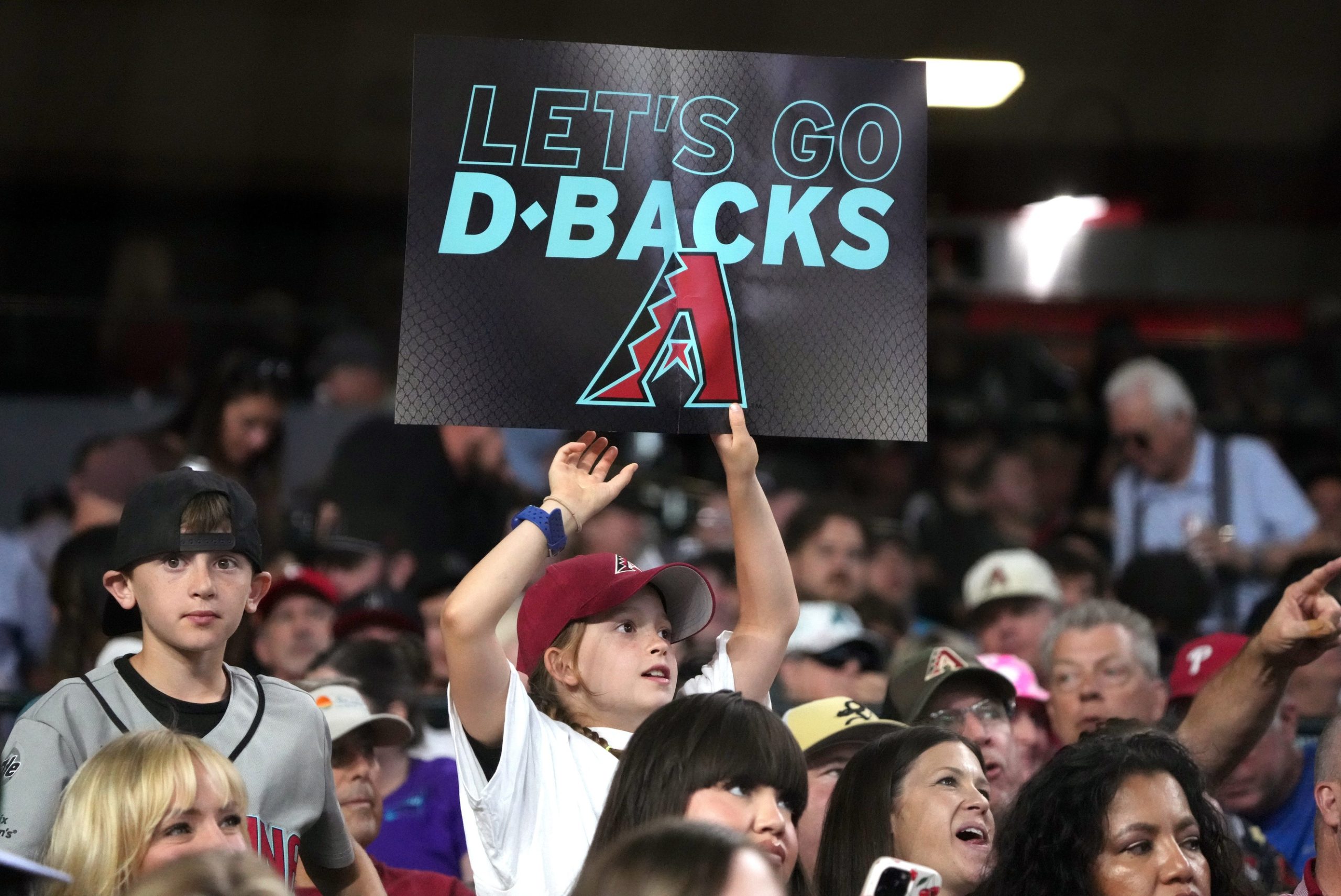 Arizona Diamondbacks fans cheer from the stands as they play against the Colorado Rockies at Chase Field in Phoenix on May 18, 2026. © Joe Rondone/The Republic / USA TODAY NETWORK via Imagn Images
