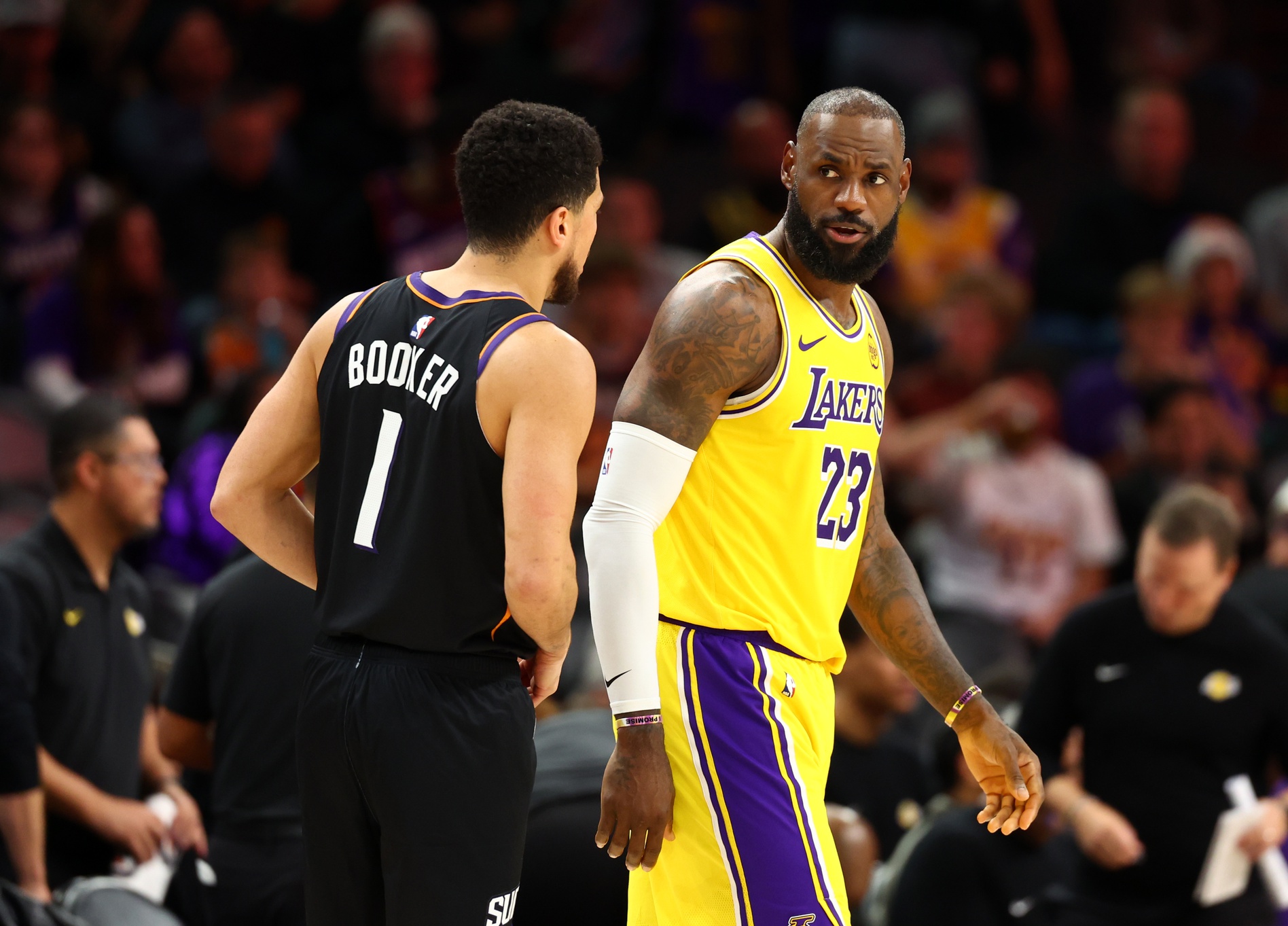 Phoenix Suns Los Angeles Lakers NBA Suns Lakers best bets Suns Lakers odds Suns Lakers predictions Devin Booker injury Devin Booker hip Devin Booker out